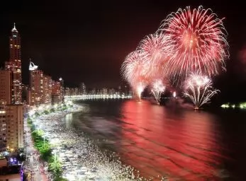Paquete - FIN DE AÑO en CAMBORIU  (W)